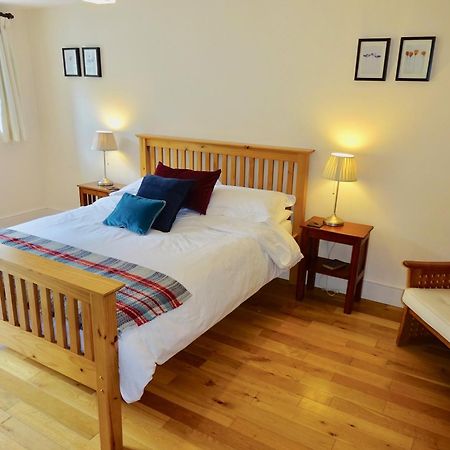 Glanhenwye Courtyard Cottages 글라스버리 외부 사진
