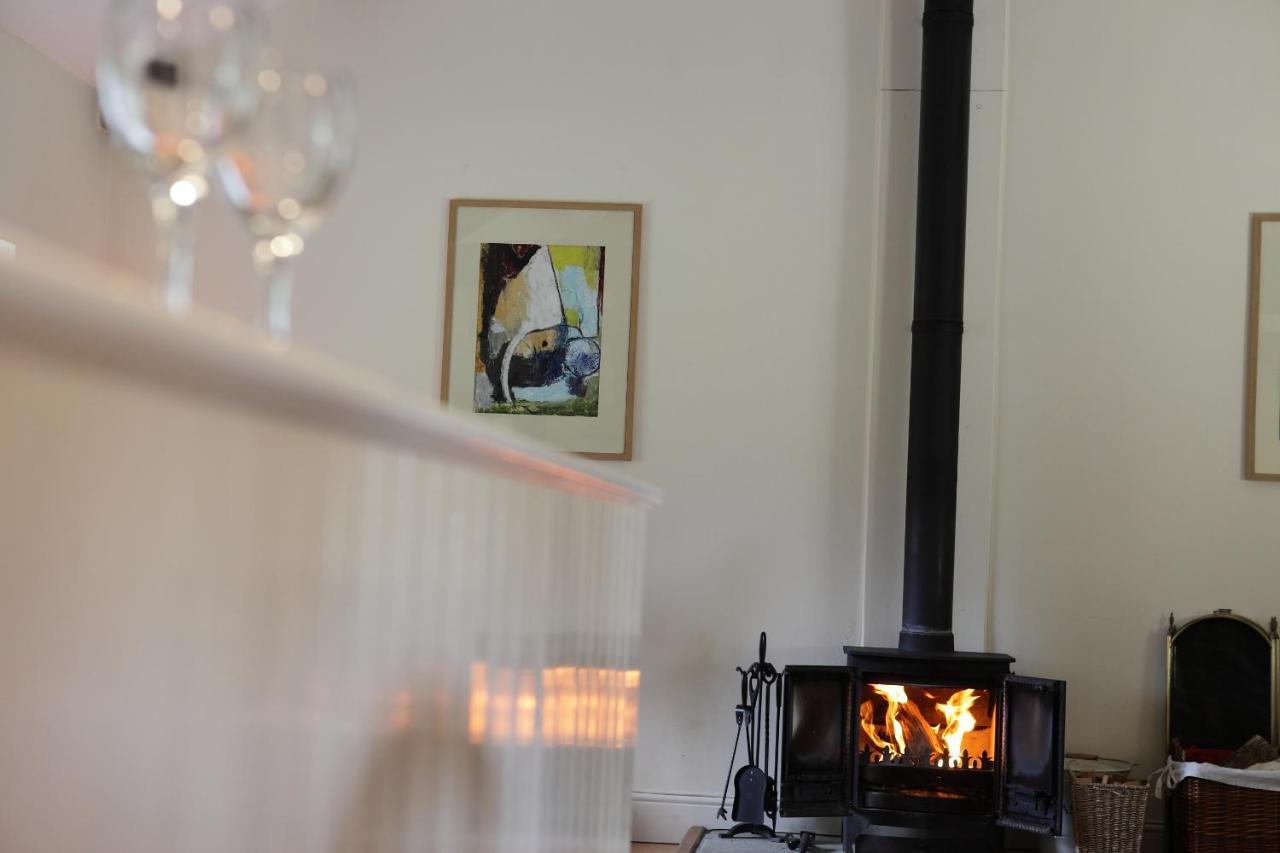 Glanhenwye Courtyard Cottages 글라스버리 외부 사진