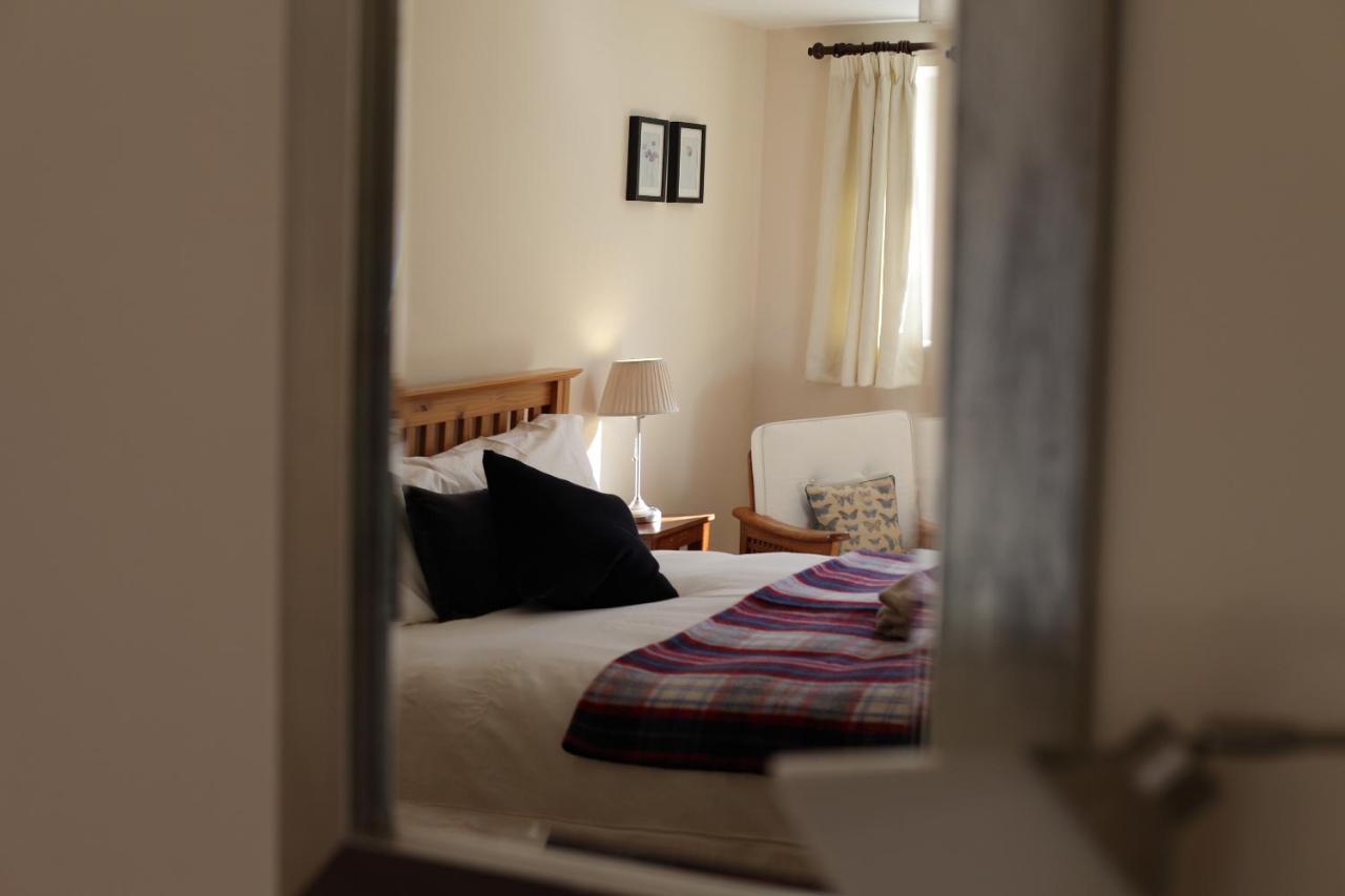 Glanhenwye Courtyard Cottages 글라스버리 외부 사진