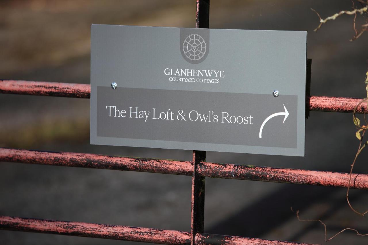 Glanhenwye Courtyard Cottages 글라스버리 외부 사진