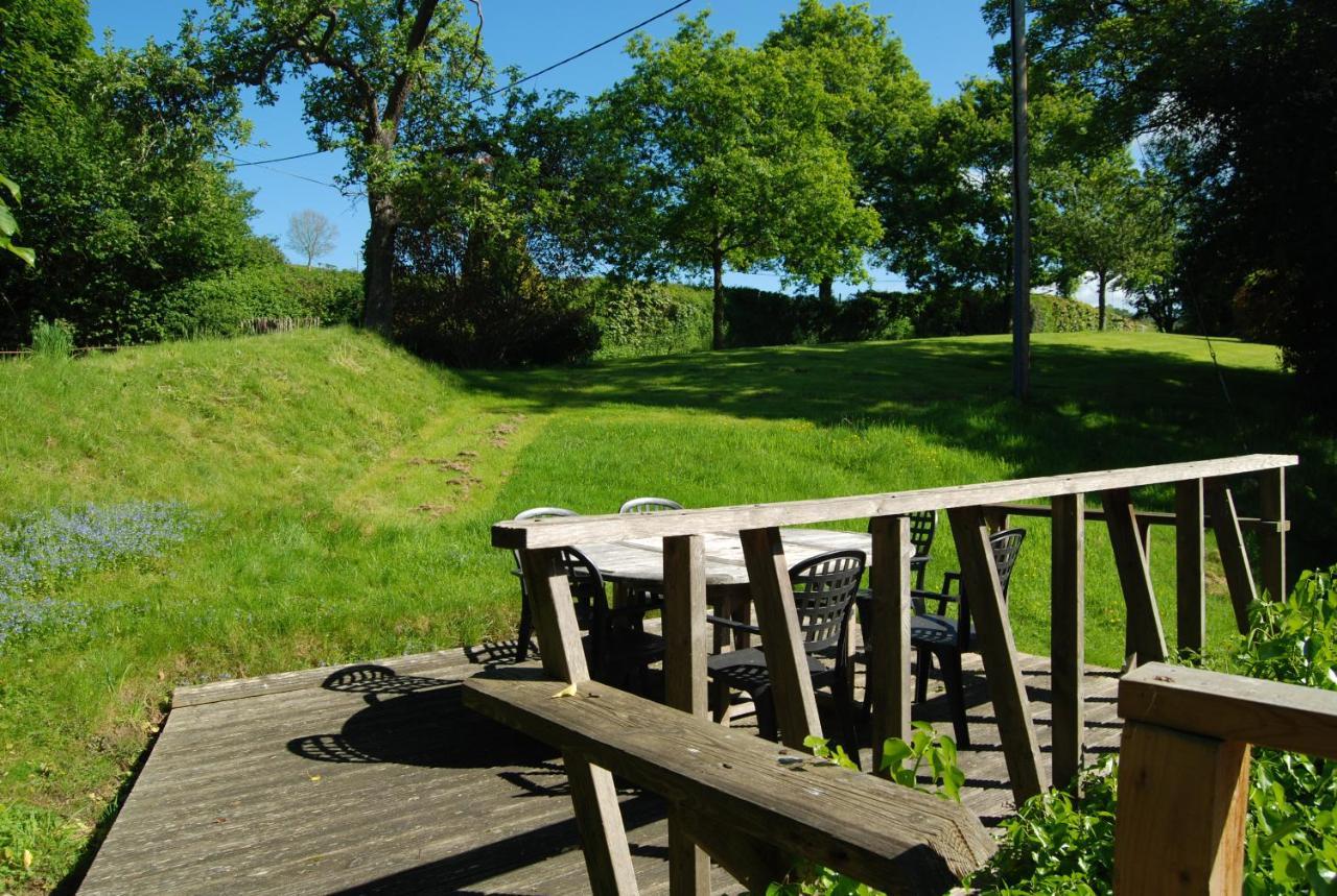 Glanhenwye Courtyard Cottages 글라스버리 외부 사진