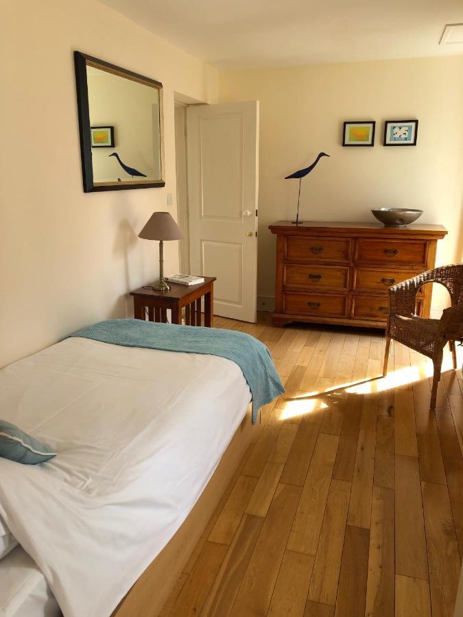 Glanhenwye Courtyard Cottages 글라스버리 외부 사진